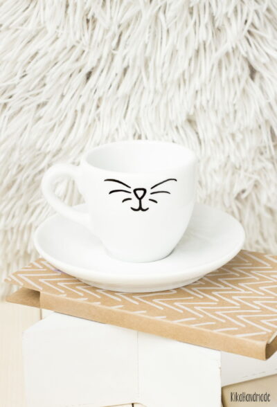 Filiżanka Kocie espresso – ręcznie zdobiona porcelana Kika Handmade