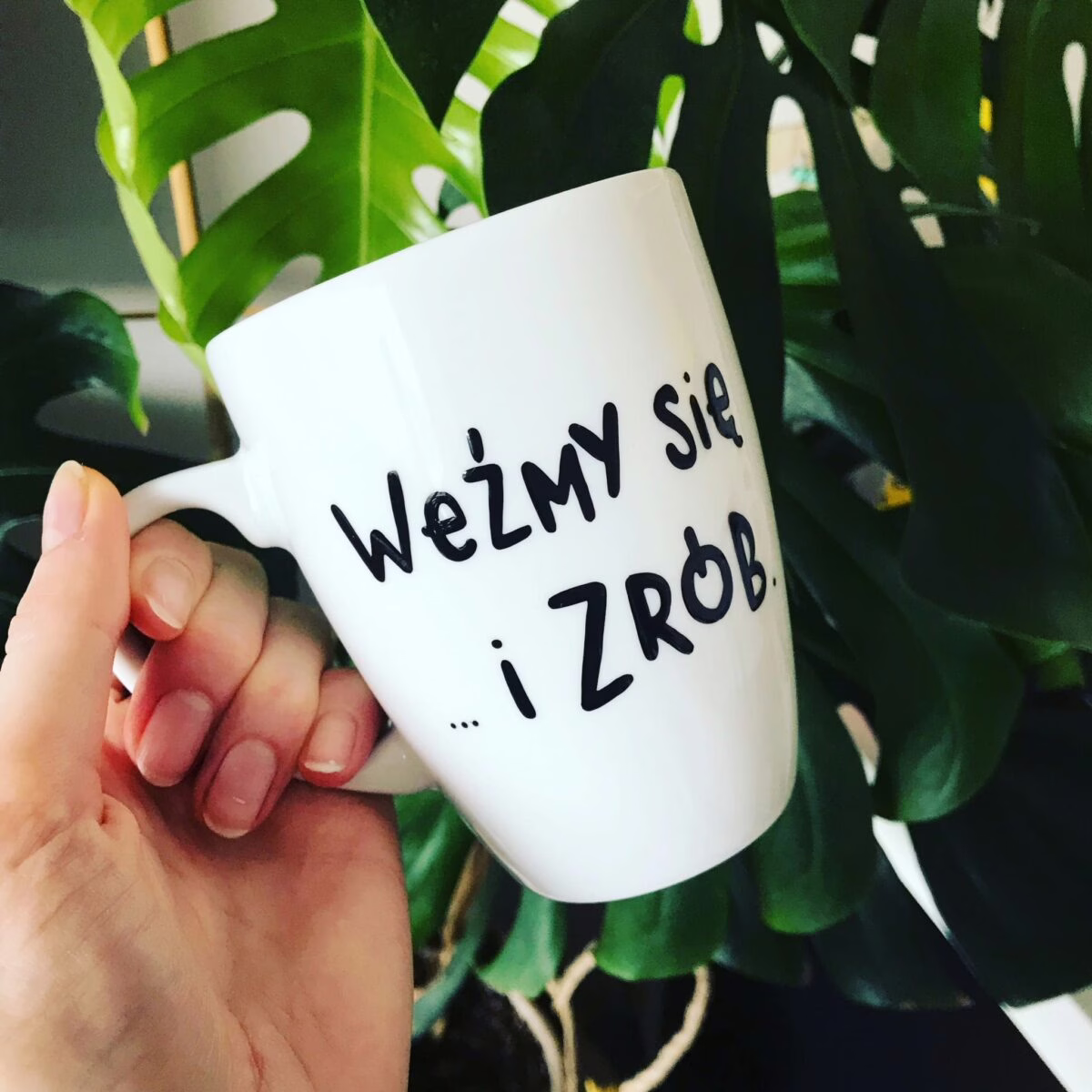 Kubek Weźmy się i zrób – ręcznie zdobiona porcelana Kika Handmade Kubek Weźmy się i zrób – ręcznie zdobiona porcelana Kika Handmade
