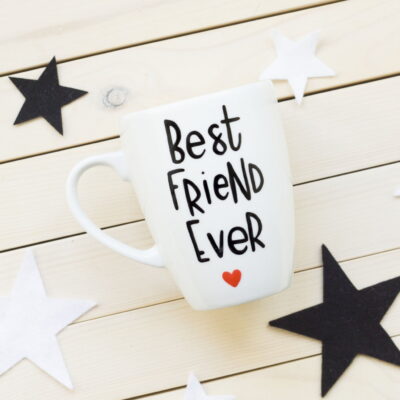 Kubek Best Friend Ever – ręcznie zdobiona porcelana Kika Handmade