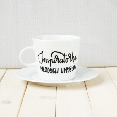 Filiżanka Inspiratorka – ręcznie zdobiona porcelana Kika Handmade