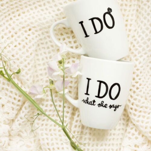 Zestaw kubków ślubnych I DO – ręcznie zdobiona porcelana Kika Handmade