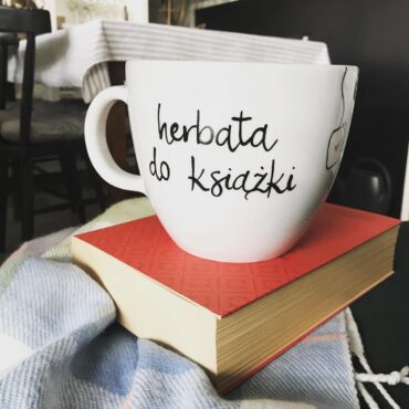 Kubek XXL do książki – ręcznie zdobiona porcelana Kika Handmade