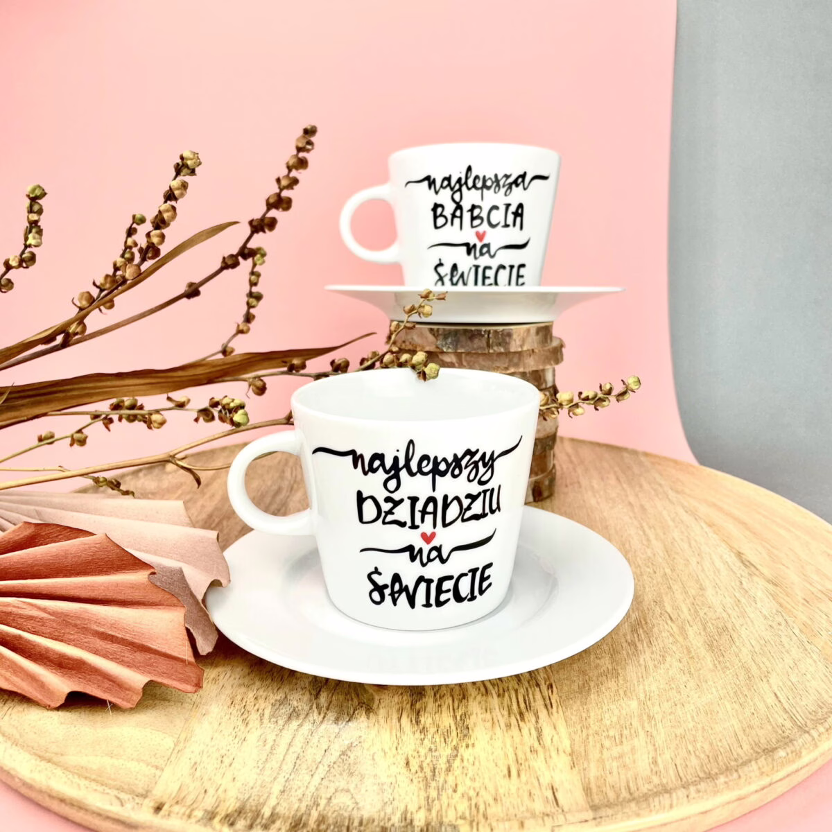 Filiżanka Najlepszy Dziadziu na Świecie – ręcznie zdobiona porcelana Kika Handmade Filiżanka Najlepszy Dziadziu na Świecie – ręcznie zdobiona porcelana Kika Handmade