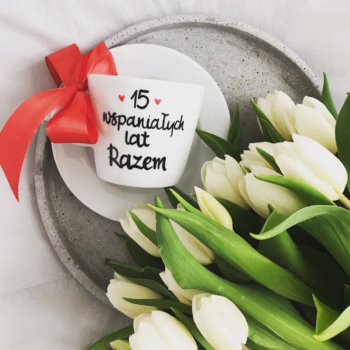 Filiżanka Rocznica – ręcznie zdobiona porcelana Kika Handmade