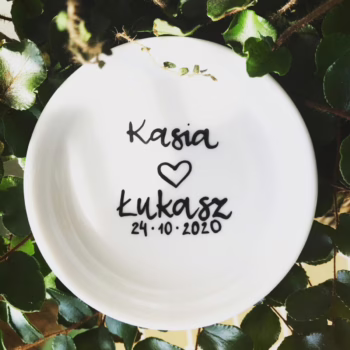Talerzyk na obrączki ślub – ręcznie zdobiona porcelana Kika Handmade