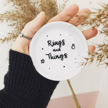 Spodek na biżuterię Rings – ręcznie zdobiona porcelana Kika Handmade Spodek na biżuterię Rings – ręcznie zdobiona porcelana Kika Handmade