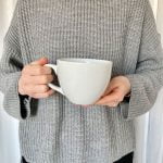 Kubek 500 ml z Twoim napisem – ręcznie zdobiona porcelana Kika Handmade