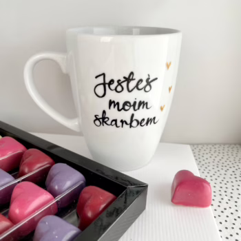 Kubek Jesteś moim skarbem – ręcznie zdobiona porcelana Kika Handmade