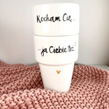 Zestaw kubków bez ucha Kocham Cię … ja Ciebie też – ręcznie zdobiona porcelana Kika Handmade