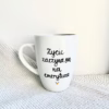 Kubek Życie zaczyna się na emeryturze – ręcznie zdobiona porcelana Kika Handmade