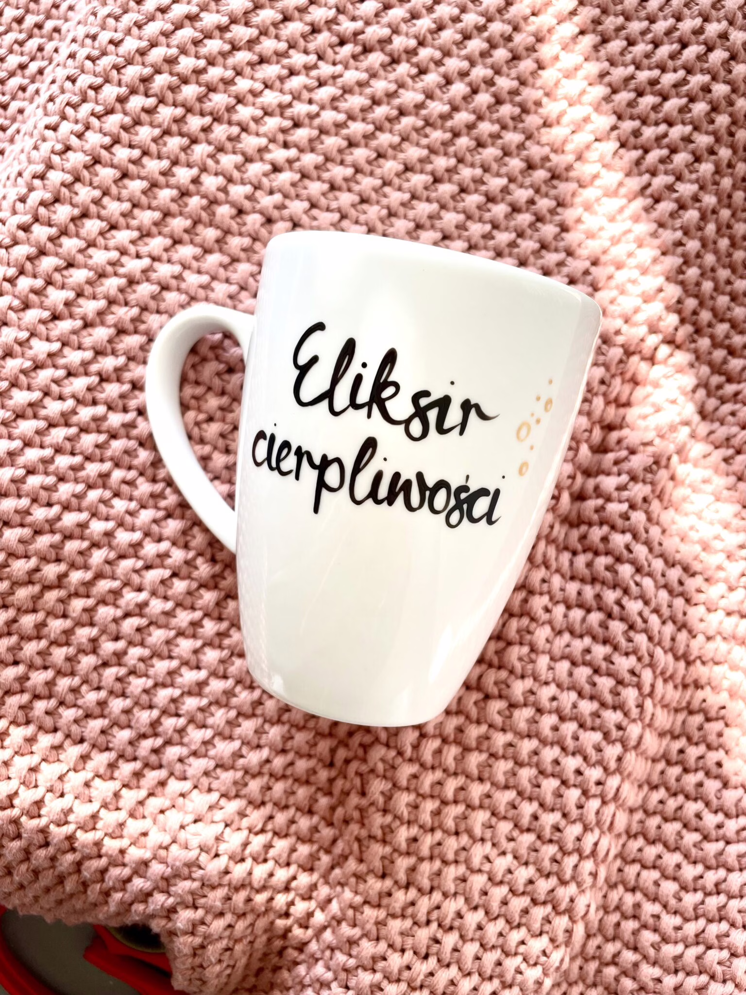Kubek Eliksir cierpliwości – ręcznie zdobiona porcelana Kika Handmade Kubek Eliksir cierpliwości – ręcznie zdobiona porcelana Kika Handmade