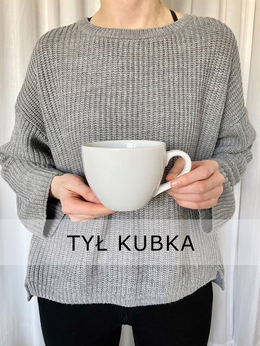 Kubek 500 ml z Twoim napisem – ręcznie zdobiona porcelana Kika Handmade