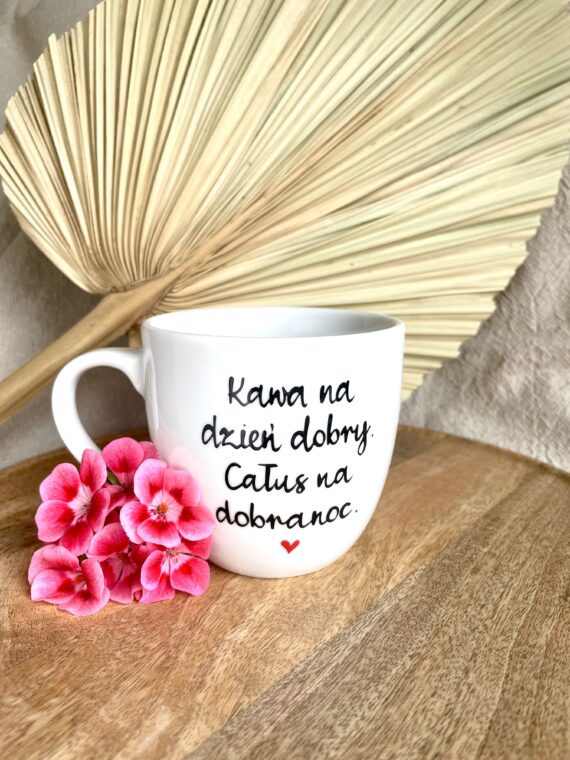 Kubek Kawa na dzień dobry 300 ml – ręcznie zdobiona porcelana Kika Handmade