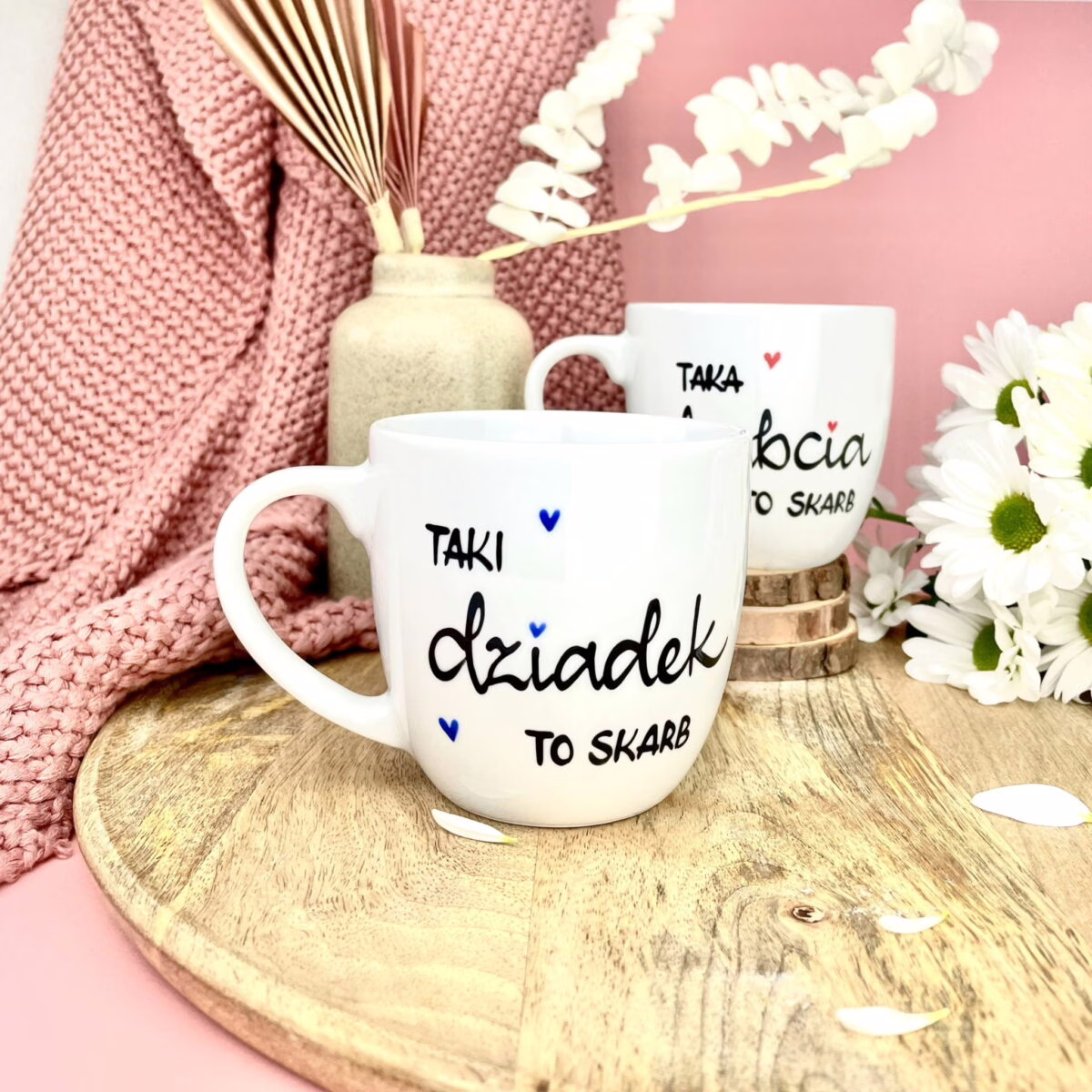 Kubek Taki Dziadek to skarb 300 ml – ręcznie zdobiona porcelana Kika Handmade Kubek Taki Dziadek to skarb 300 ml – ręcznie zdobiona porcelana Kika Handmade