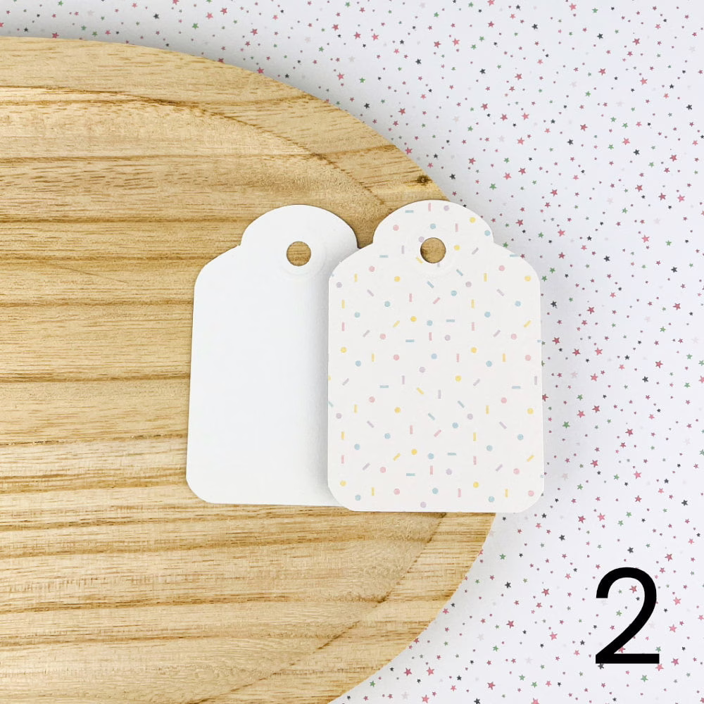 Bilecik prezentowy urodziny i inne okazje – ręcznie zdobiona porcelana Kika Handmade