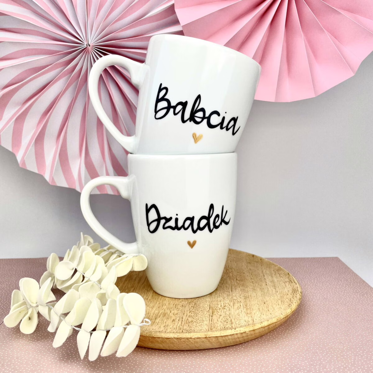 Zestaw kubków Babcia i Dziadek – ręcznie zdobiona porcelana Kika Handmade Zestaw kubków Babcia i Dziadek – ręcznie zdobiona porcelana Kika Handmade