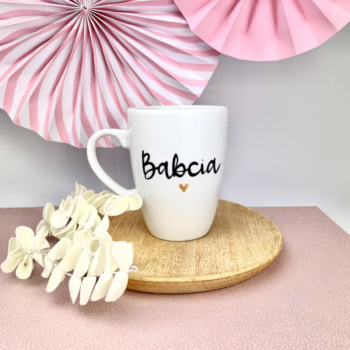 Kubek Babcia – ręcznie zdobiona porcelana Kika Handmade