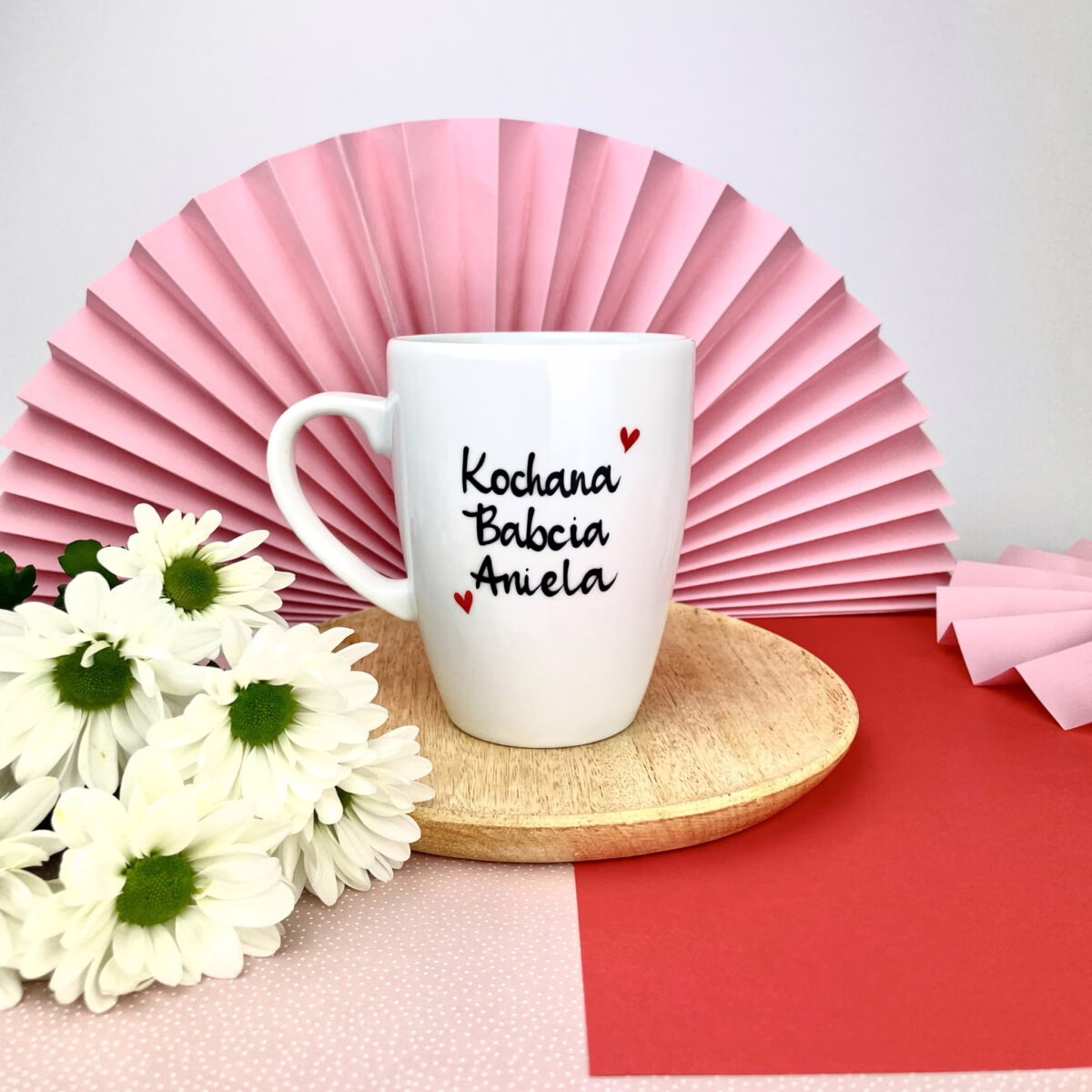 Kubek Kochana Babcia z imieniem – ręcznie zdobiona porcelana Kika Handmade Kubek Kochana Babcia z imieniem – ręcznie zdobiona porcelana Kika Handmade