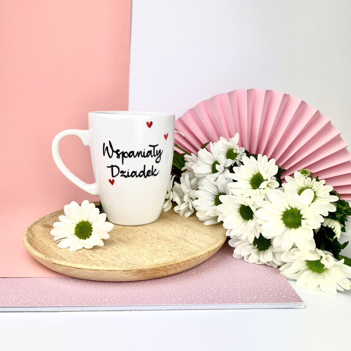 Kubek Wspaniały Dziadek – ręcznie zdobiona porcelana Kika Handmade Kubek Wspaniały Dziadek – ręcznie zdobiona porcelana Kika Handmade