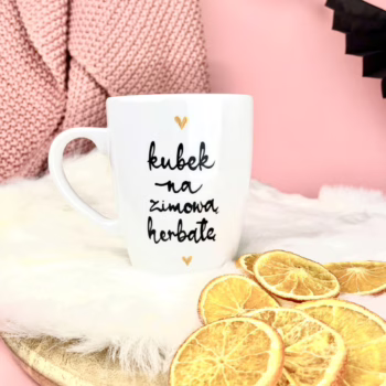 Kubek na zimową herbatę – ręcznie zdobiona porcelana Kika Handmade
