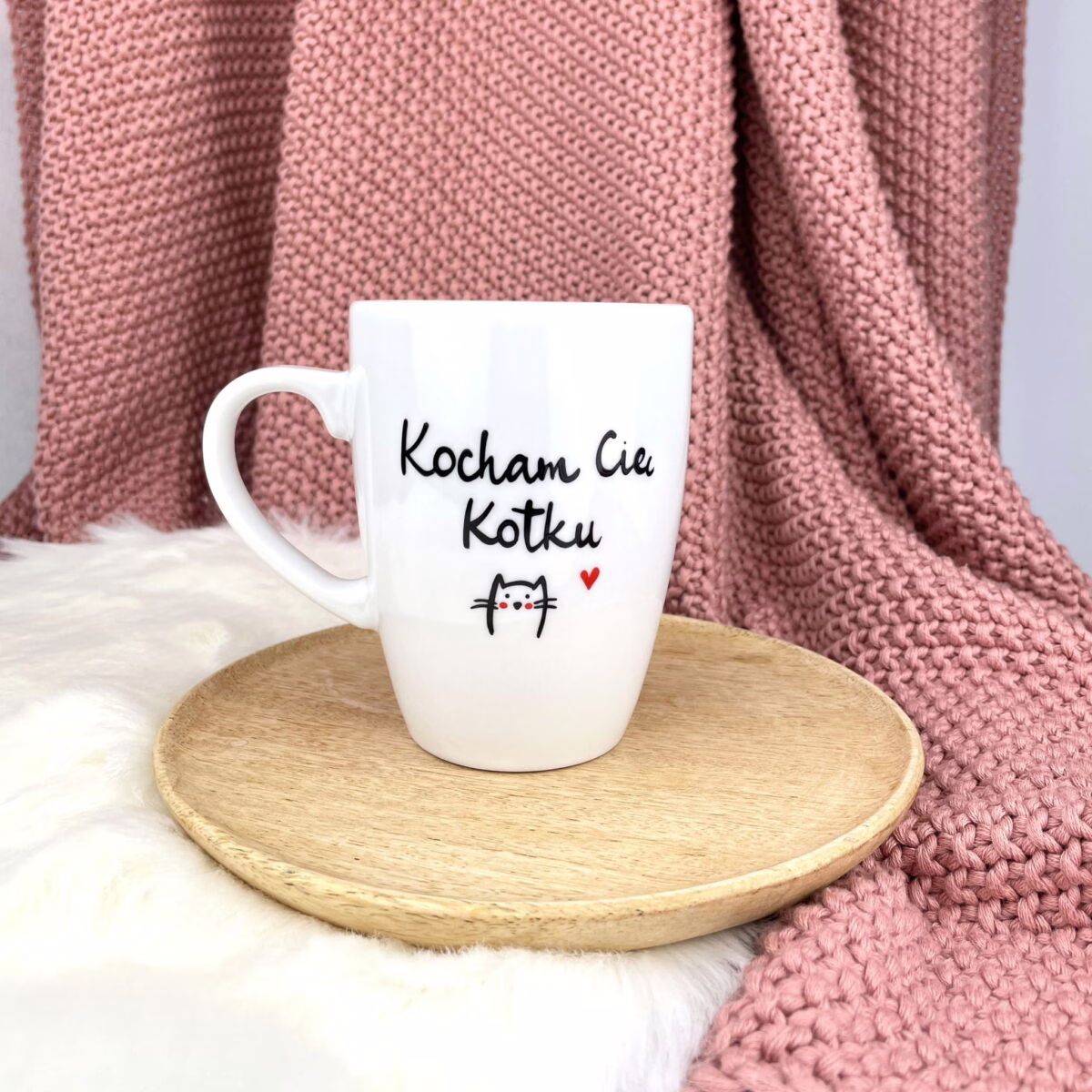 Kubek Kocham Cię kotku – ręcznie zdobiona porcelana Kika Handmade Kubek Kocham Cię kotku – ręcznie zdobiona porcelana Kika Handmade