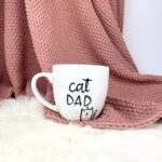 Kubek Cat Dad 300 ml – ręcznie zdobiona porcelana Kika Handmade