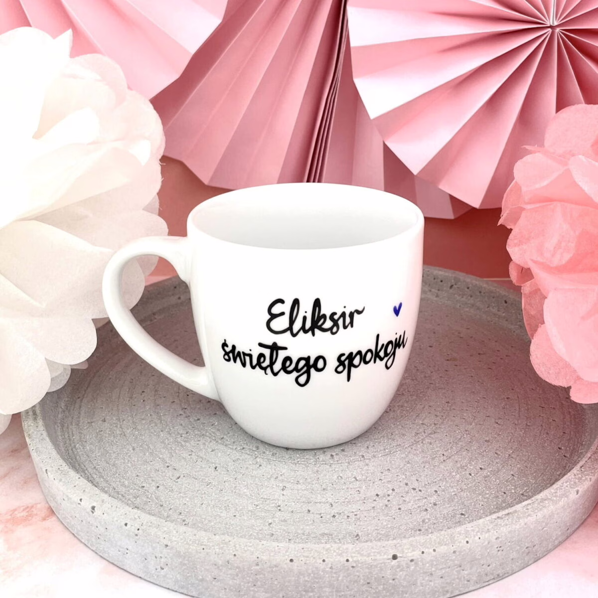 Kubek Eliksir świętego spokoju 300 ml – ręcznie zdobiona porcelana Kika Handmade Kubek Eliksir świętego spokoju 300 ml – ręcznie zdobiona porcelana Kika Handmade