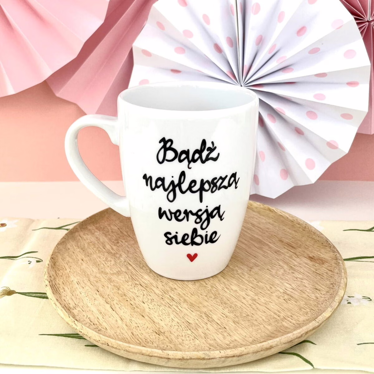 Kubek Bądź najlepszą wersją siebie – ręcznie zdobiona porcelana Kika Handmade Kubek Bądź najlepszą wersją siebie – ręcznie zdobiona porcelana Kika Handmade