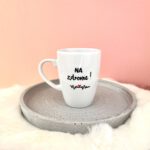 Kubek NA zdrowie ! – ręcznie zdobiona porcelana Kika Handmade