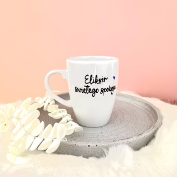Kubek Eliksir świętego spokoju – ręcznie zdobiona porcelana Kika Handmade