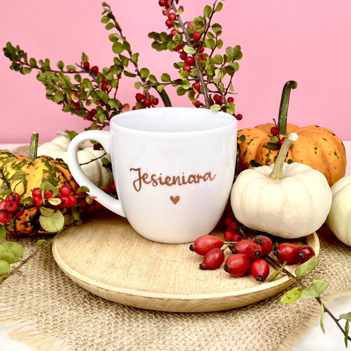 Kubek 300 ml – Jesieniara – ręcznie zdobiona porcelana Kika Handmade Kubek 300 ml – Jesieniara – ręcznie zdobiona porcelana Kika Handmade