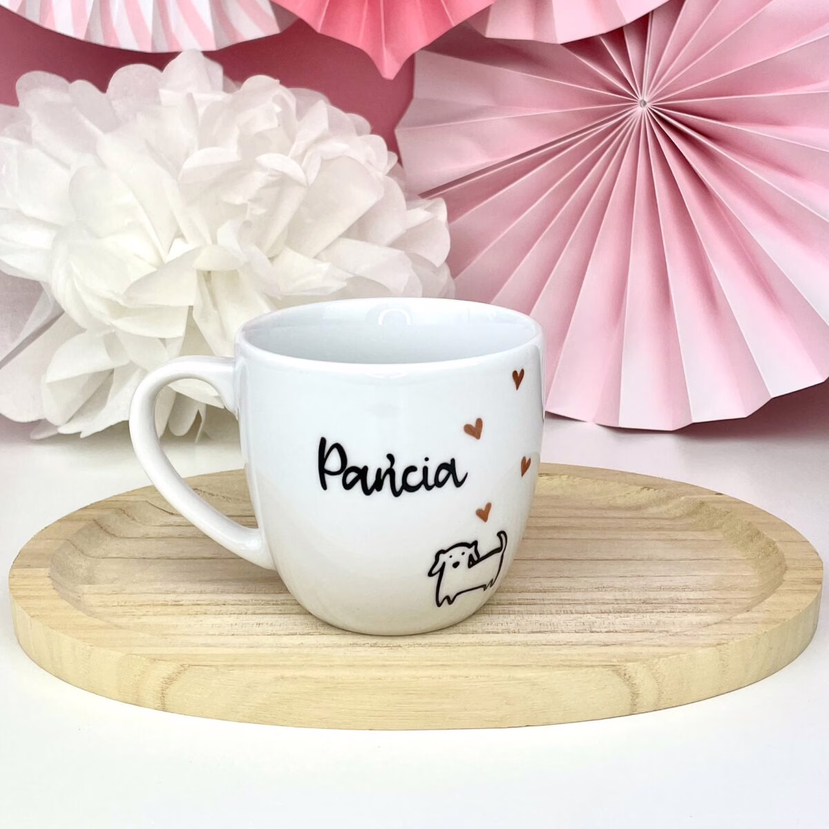 Kubek 300 ml – Pańcia – ręcznie zdobiona porcelana Kika Handmade Kubek 300 ml – Pańcia – ręcznie zdobiona porcelana Kika Handmade