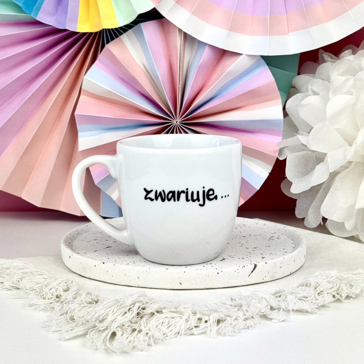 Kubek 300 ml – Zwariuję – ręcznie zdobiona porcelana Kika Handmade