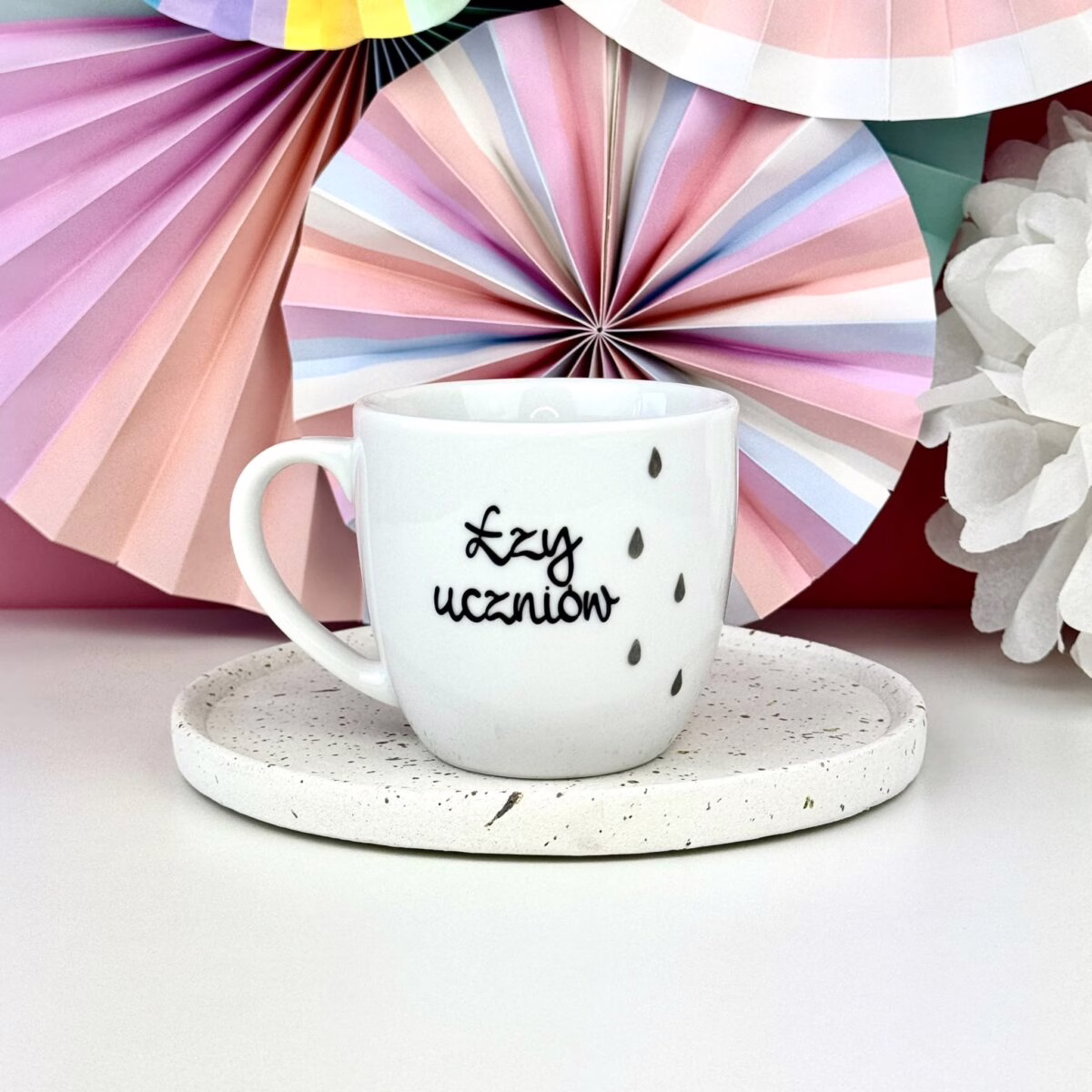 Kubek Łzy uczniów – 300 ml – ręcznie zdobiona porcelana Kika Handmade