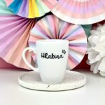 Kubek dla kadrowej 360 ml – HRabina – ręcznie zdobiona porcelana Kika Handmade