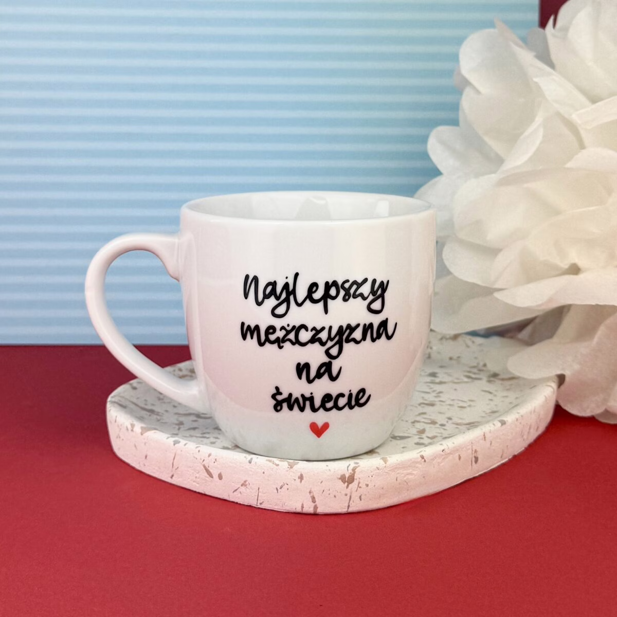 Kubek Najlepszy mężczyzna na świecie 300 ml – ręcznie zdobiona porcelana Kika Handmade