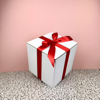 Pakowanie na prezent ( na 1 produkt z naszej oferty, oprócz kubka 1L) – ręcznie zdobiona porcelana Kika Handmade